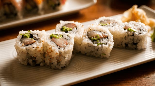 Hamachi Roll.